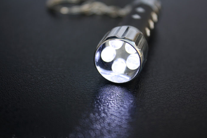 迷你便携式小手电筒 超强光 5个LED灯 登山扣小电筒 钥匙扣小电筒